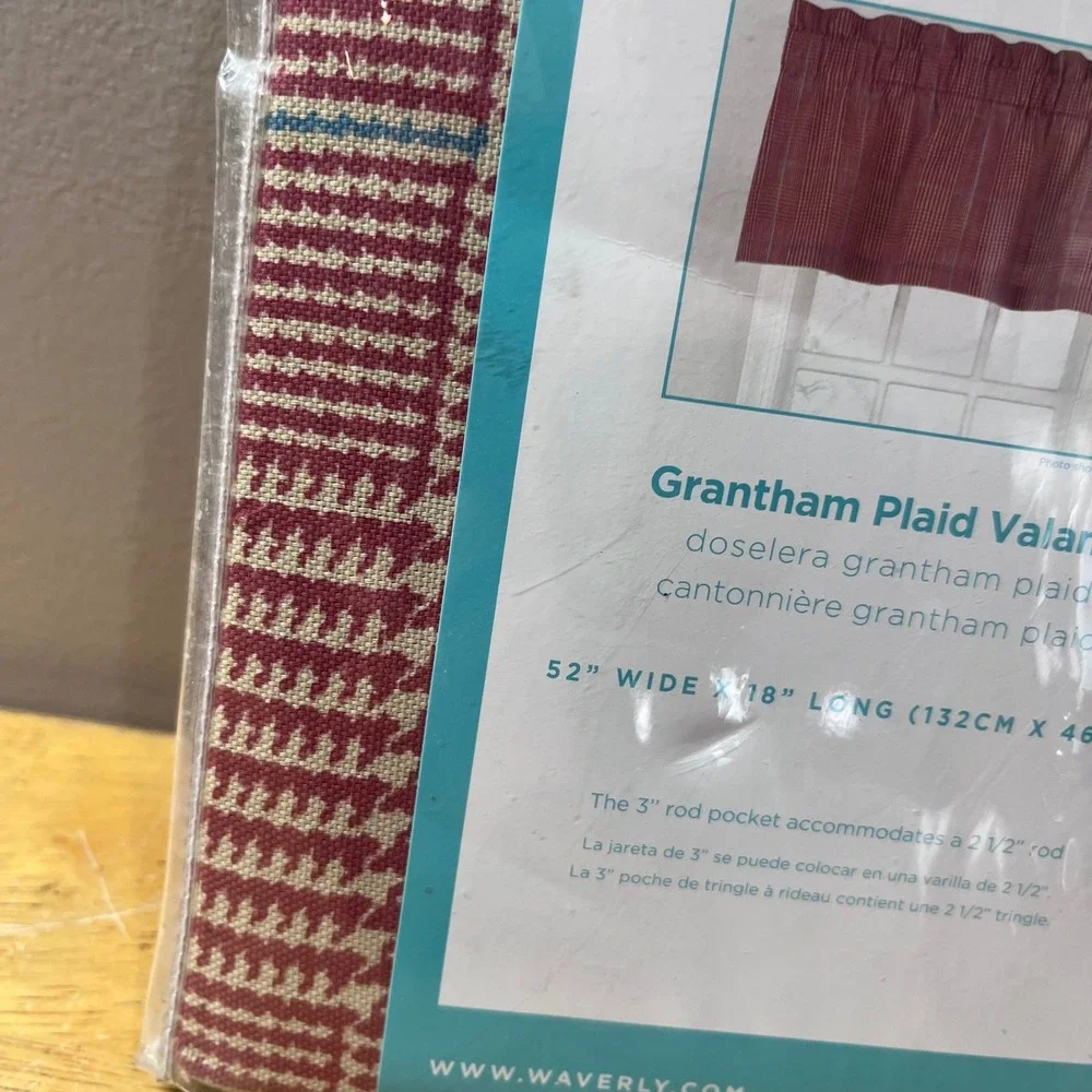 Waverly Home Classics Grantham Plaid Rose Hip Straight Valance 52x18 Cotton NEW
